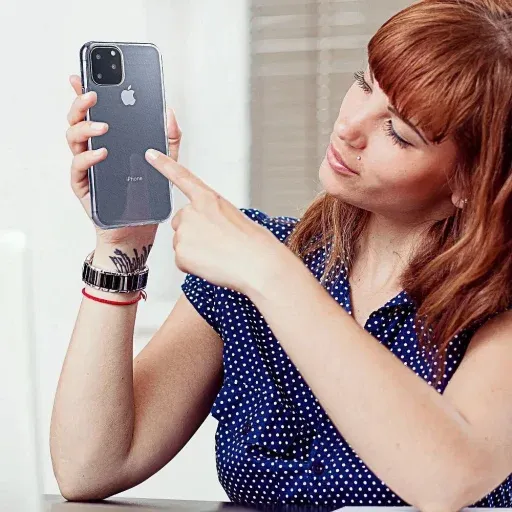 Apple iPhone 17 Pro átlátszó ULTRA VÉKONY TOK 0,3 mm - Image 4